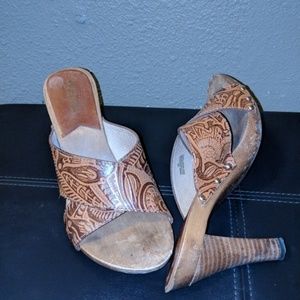 Michael kor leather heels sz 7m